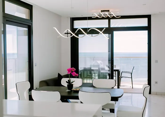 Sunset Cliffs - Vida De Luxury בנידורם