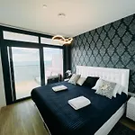 Sunset Cliffs - Vida De Luxury